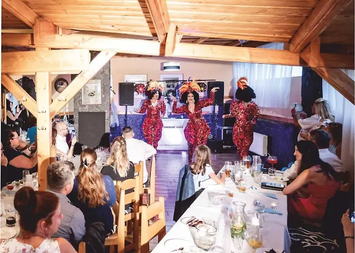 特鲁斯酒店 俄斯特拉发