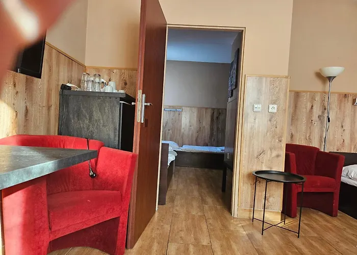 特鲁斯酒店 3* 俄斯特拉发