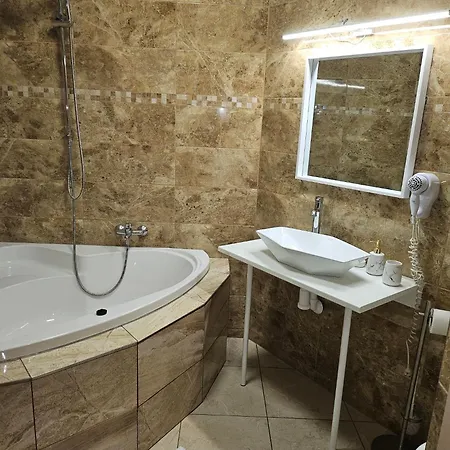 Hotel Taurus
